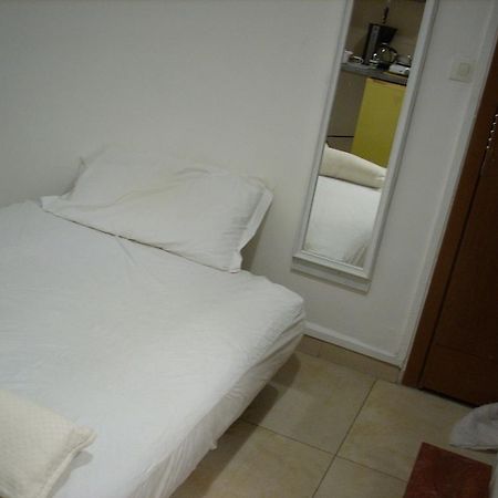 Appartement Studette-Bonbonnière à Nice Chambre photo