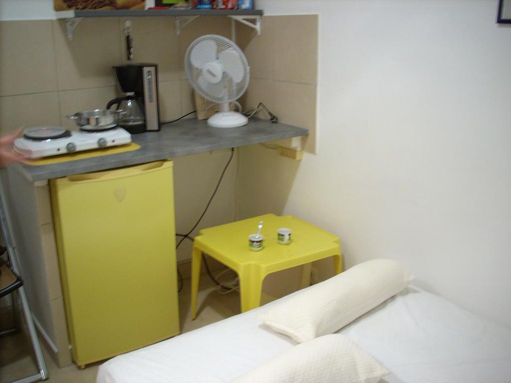 Appartement Studette-Bonbonnière à Nice Chambre photo
