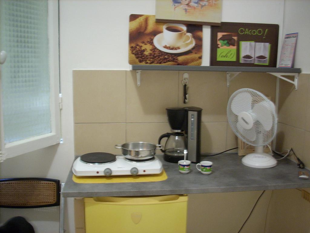 Appartement Studette-Bonbonnière à Nice Chambre photo